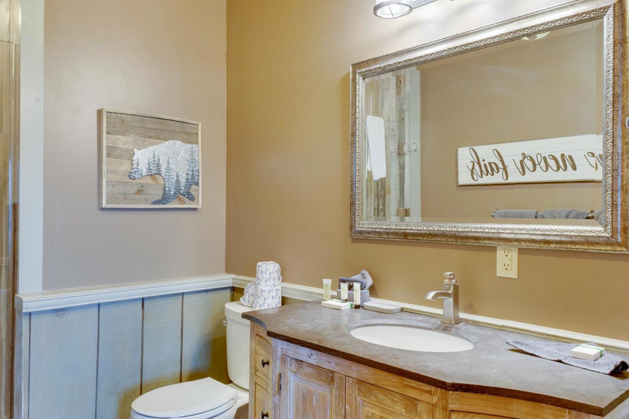 Spacious Gatlinburg Cabin With Hot Tub And Game Room! Buitenkant foto