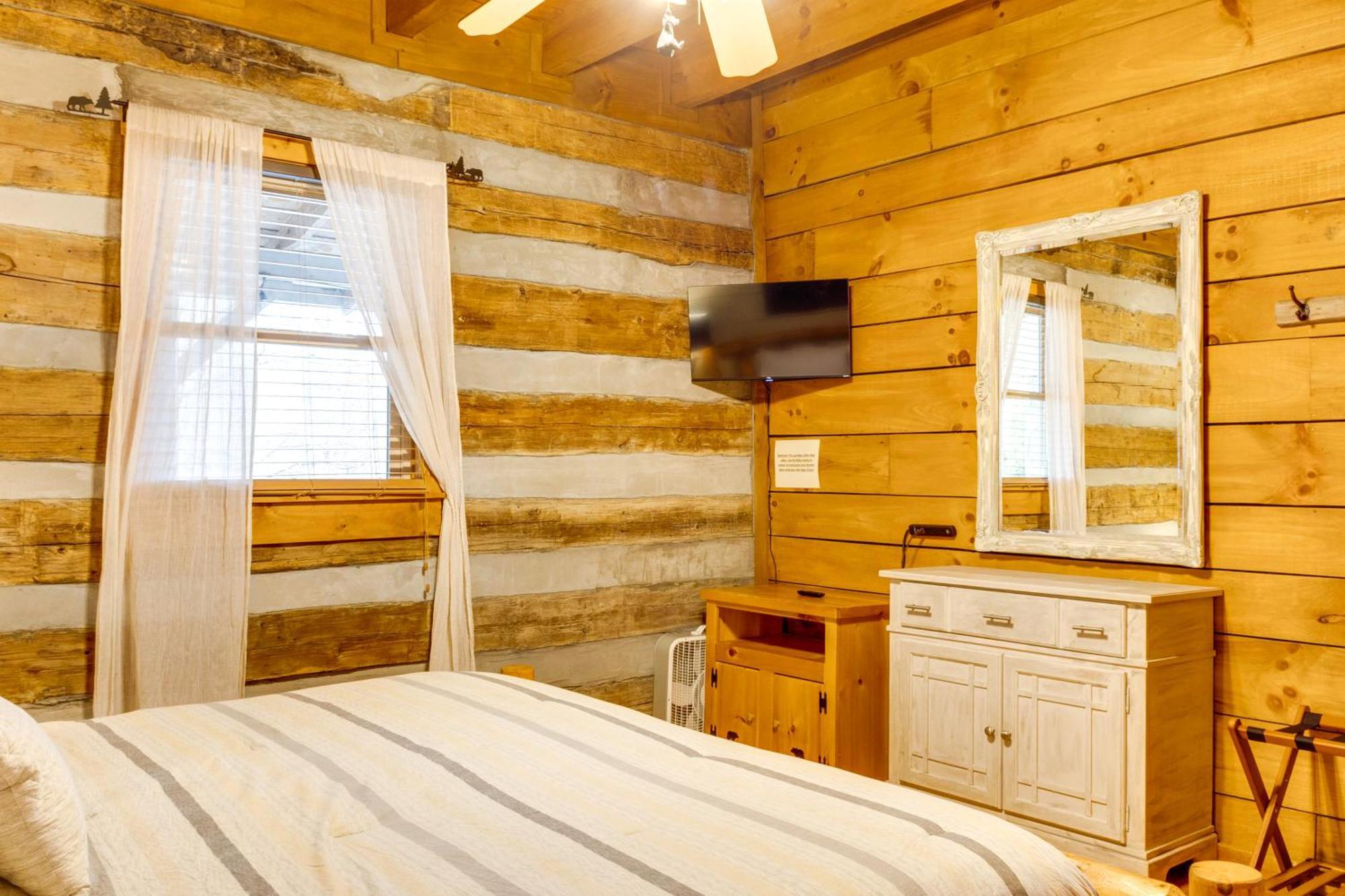 Spacious Gatlinburg Cabin With Hot Tub And Game Room! Buitenkant foto